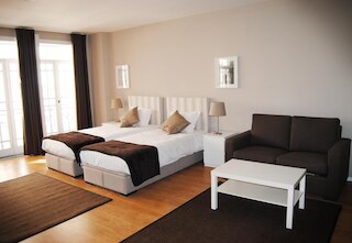 ビー オポルト アパートメンツ クレーリゴス