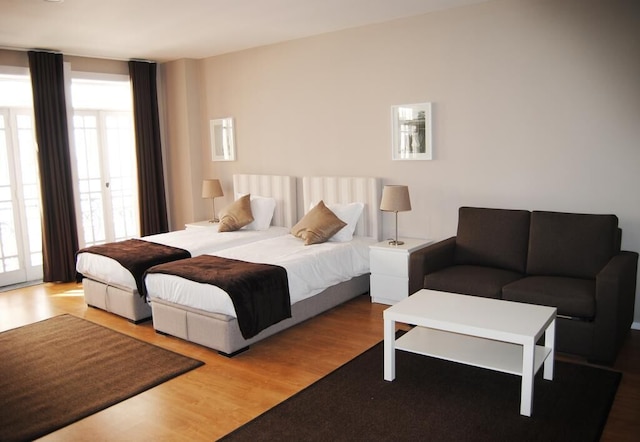 ビー オポルト アパートメンツ クレーリゴス