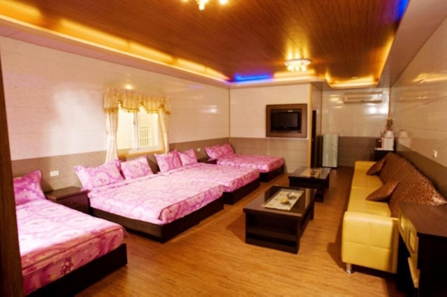 J リン ホステル