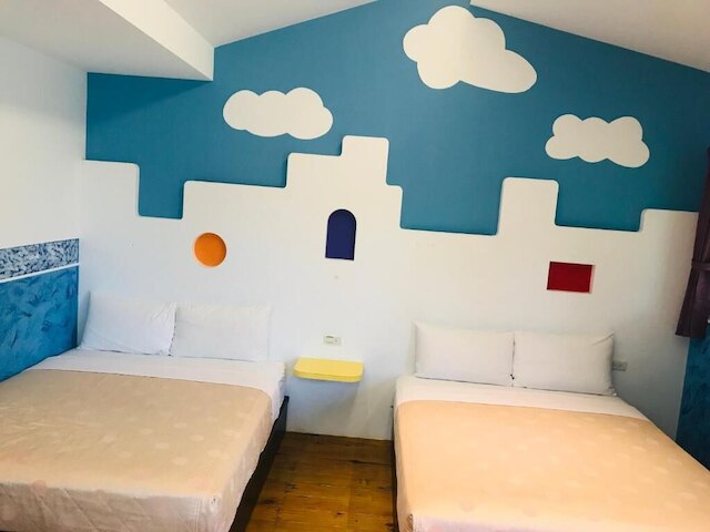 J リン ホステル