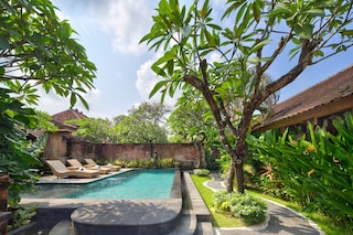 マヘ ガーデン イン アンド ヴィラズ