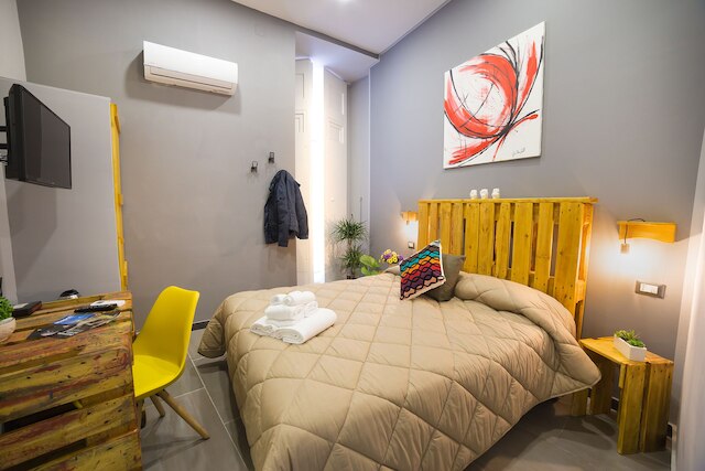 ル 4 スタジオーニ ダンテ H ナポリ チェントロ バイ ClaPa グループ ディスロケイテッド ホスピタリティ