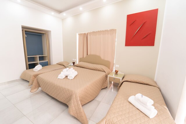 ロイヤル アート H スパッカナポリ バイ ClaPa グループ ディスロケイテッド ホスピタリティ