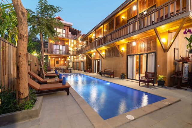 ファミリー ウドゥン ブティック