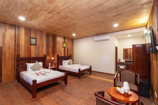 ファミリー ウドゥン ブティック