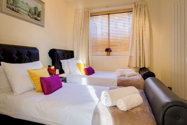 マーブル アーチの隣にあるラグジュアリー ヴィラ、ベッドルーム 6 室