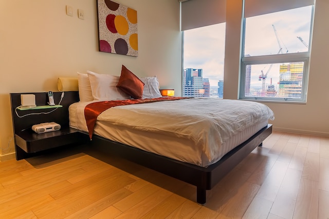 テンテン ウィルシャー - オフィシャル