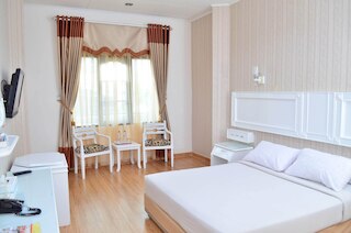 ラウダ ホテル シャリア