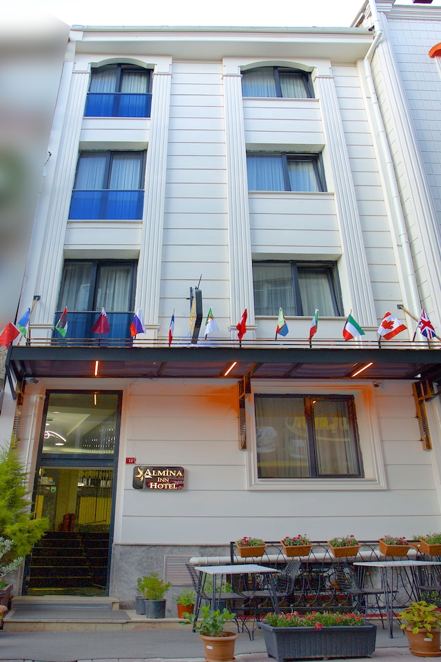 アルミナ イン ホテル