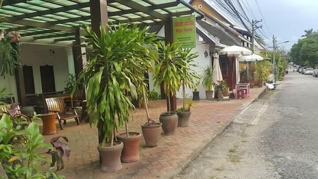 マニ ホーム & ホステル ルアン プラバン