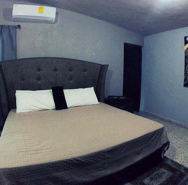 ロイヤル ハニー ホステル