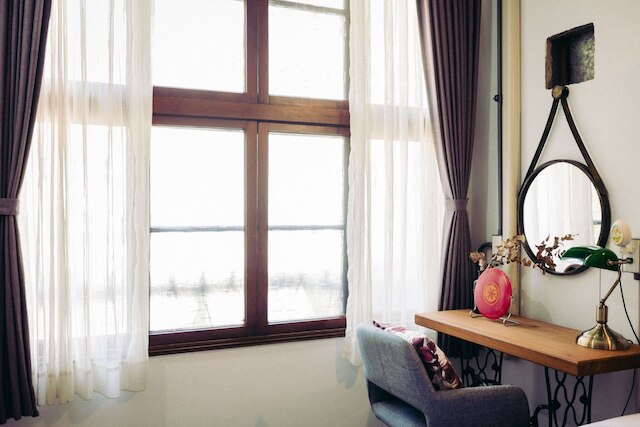 レーン アリー (井巷弄)