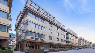 フローラル ホテル スヤ サウザンド イスレット レイク