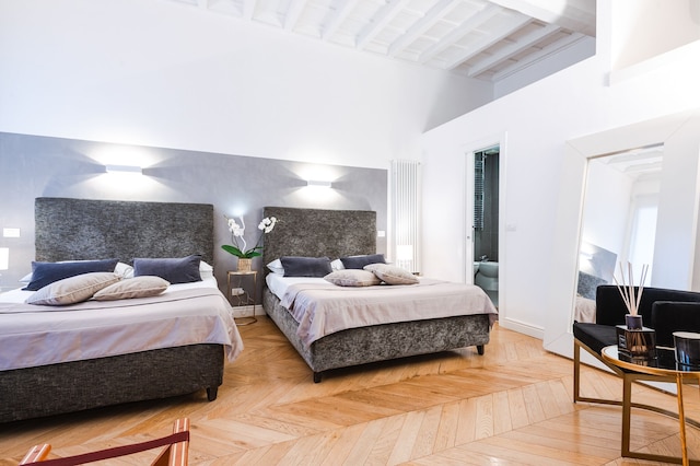 EBL ラグジュアリー ホーム