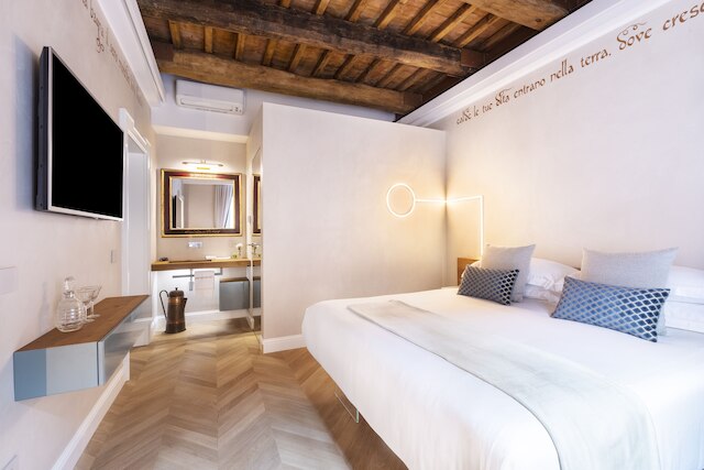 ポエーズィス エクスペリエンス ホテル