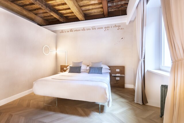 ポエーズィス エクスペリエンス ホテル