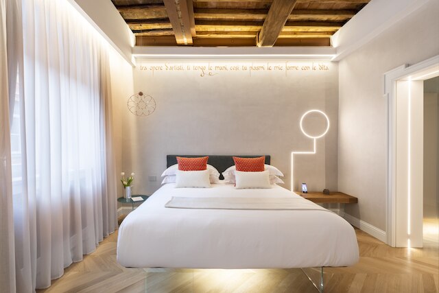 ポエーズィス エクスペリエンス ホテル