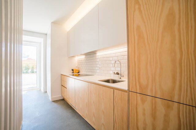 ウッド ウォール & ガーデン アパートメント