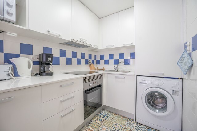 アタライア アパートメント 213 ファースト フロア