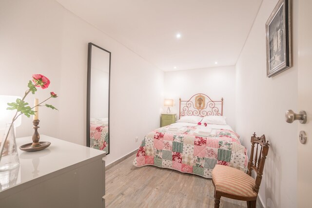 アタライア アパートメント 215