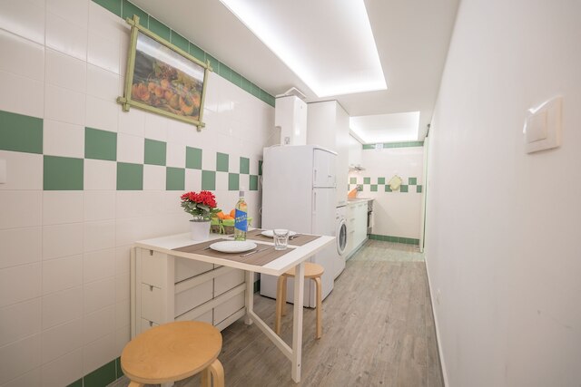 アタライア アパートメント 215