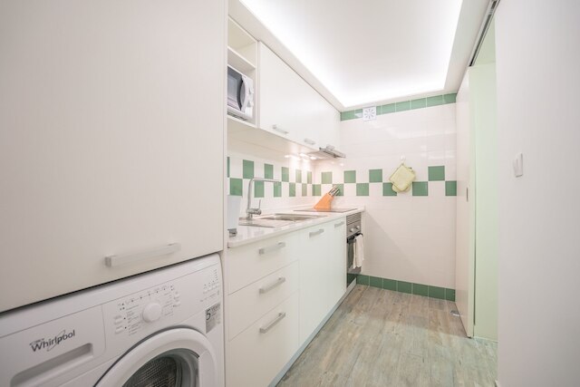 アタライア アパートメント 215