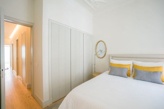 コートヤード & エレガンス アパートメント