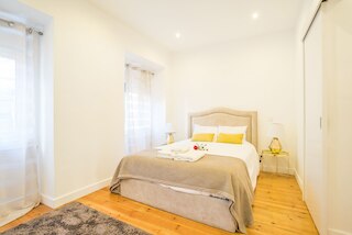 プリンシペ リアル チャーミング アンド モダン アパートメント