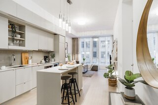 サルカー スイーツ - ピーター ストリート