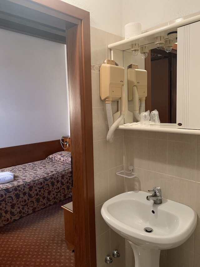 ホテル ヴィラ サラ