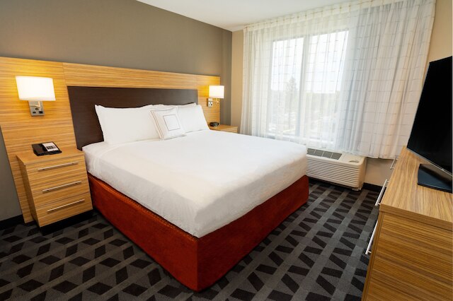 タウンプレイス・スイーツ・バイ・マリオット・アーバイン・レイク・フォレスト