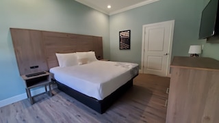 クレストリッジ イン