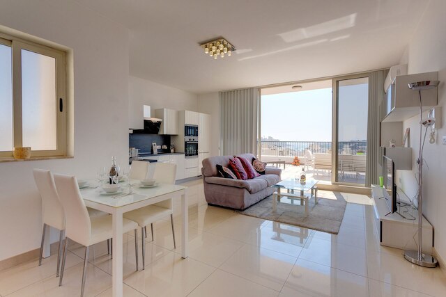 スーパーラティブ ペントハウス、広々としたテラスあり