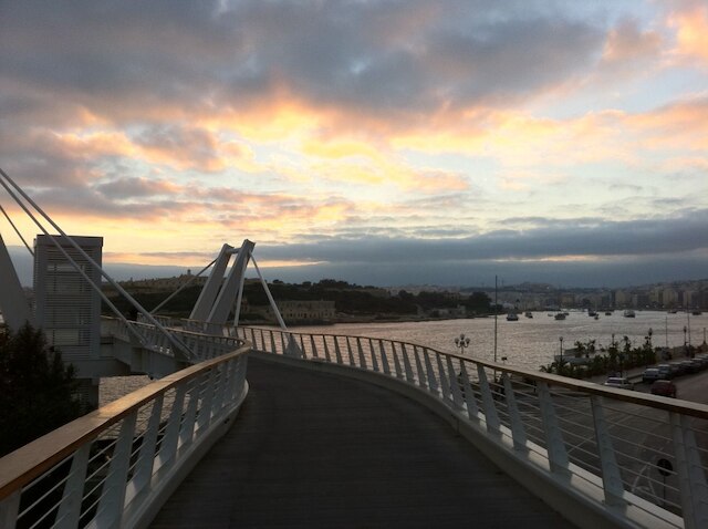 絶好のロケーションにあるスタイリッシュなオーシャンビュー アパートメント