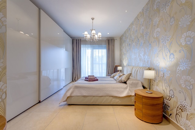 ラグジュアリー シーフロント オアシス イン セントラル スリマ ウィズ プール