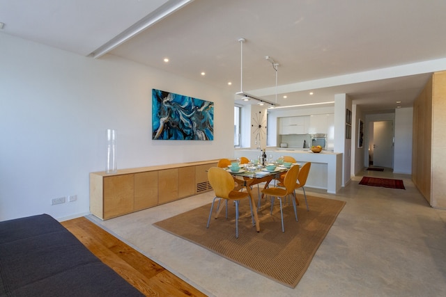 モダン ラグジュアリー イン チィネュ ポイント W プール ベスト ロケーション