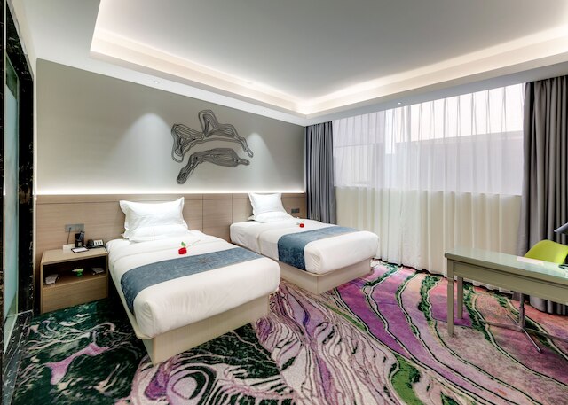 W カードン ホテル