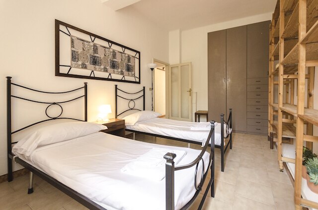 モリーン アパートメント