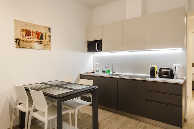 コロンナ ホーム