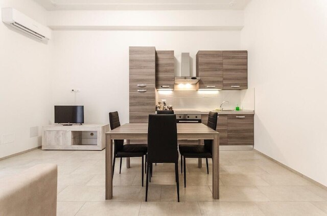 S. フェリーチェ アパートメンツ