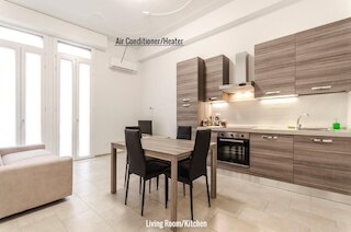 S. フェリーチェ アパートメンツ