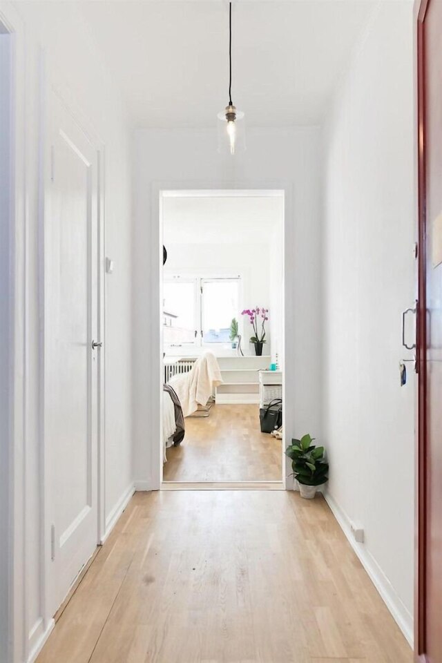 ステイプラス モダン スタジオ ニア ビスレト ゲームス