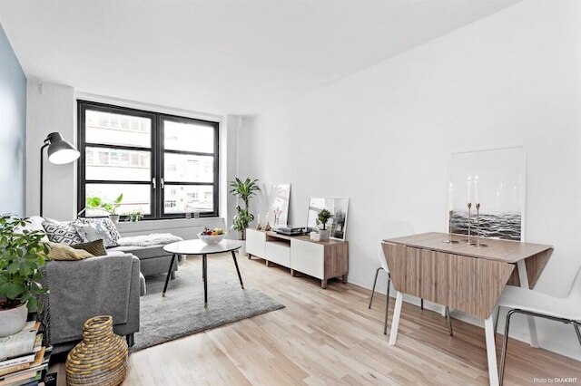 ステイプラス スタジオ ニア ヒップスター エリア