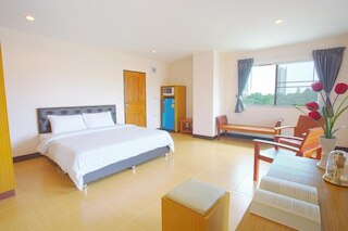 シティ 1 レジデンス