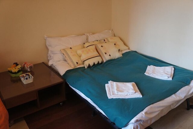 アレクスロクス アパートメンツ バースカ