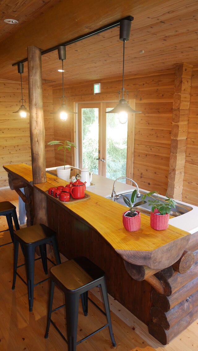 しまのログハウス