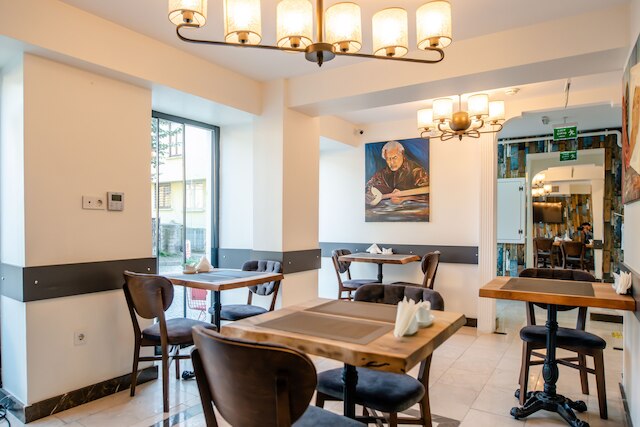 ザ キャメロット ホテル