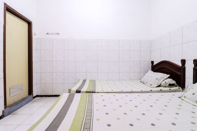 ホテル ガジャ マダ