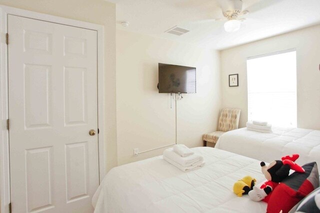 4563 アダレーン 2596 4 ベッドルームタウンハウス バイ レッドオーニング