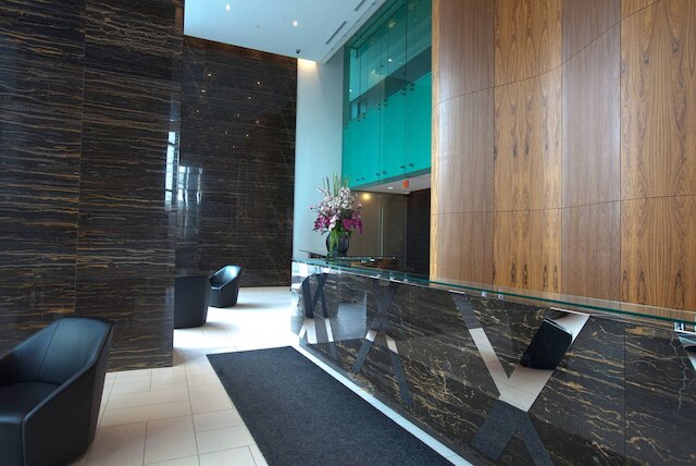 ラグジュアリー オープンコンセプト & レイク ビュー